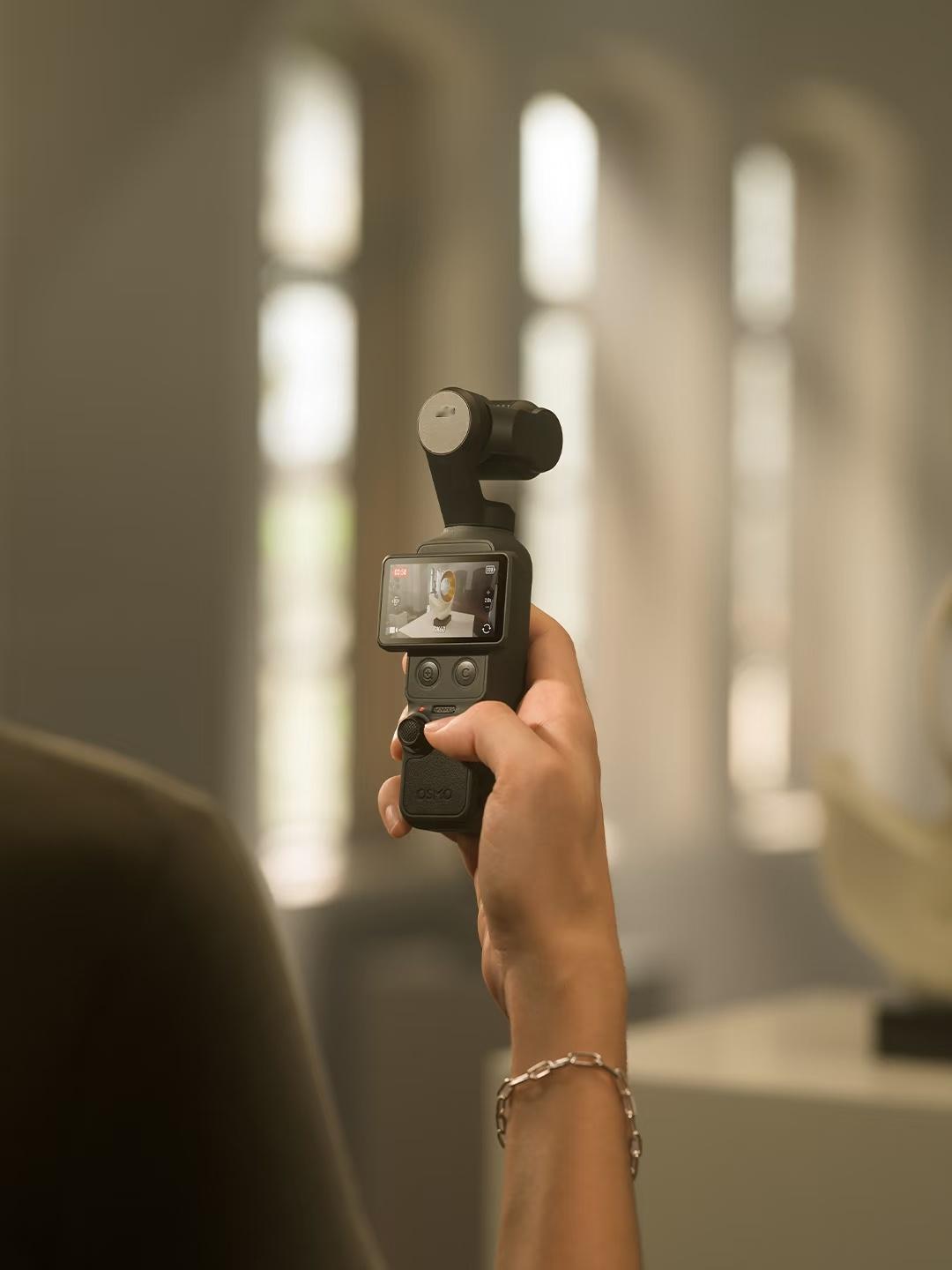 大疆Pocket4值得买吗大疆Pocket4销量确实火爆，不过对比Pocket3