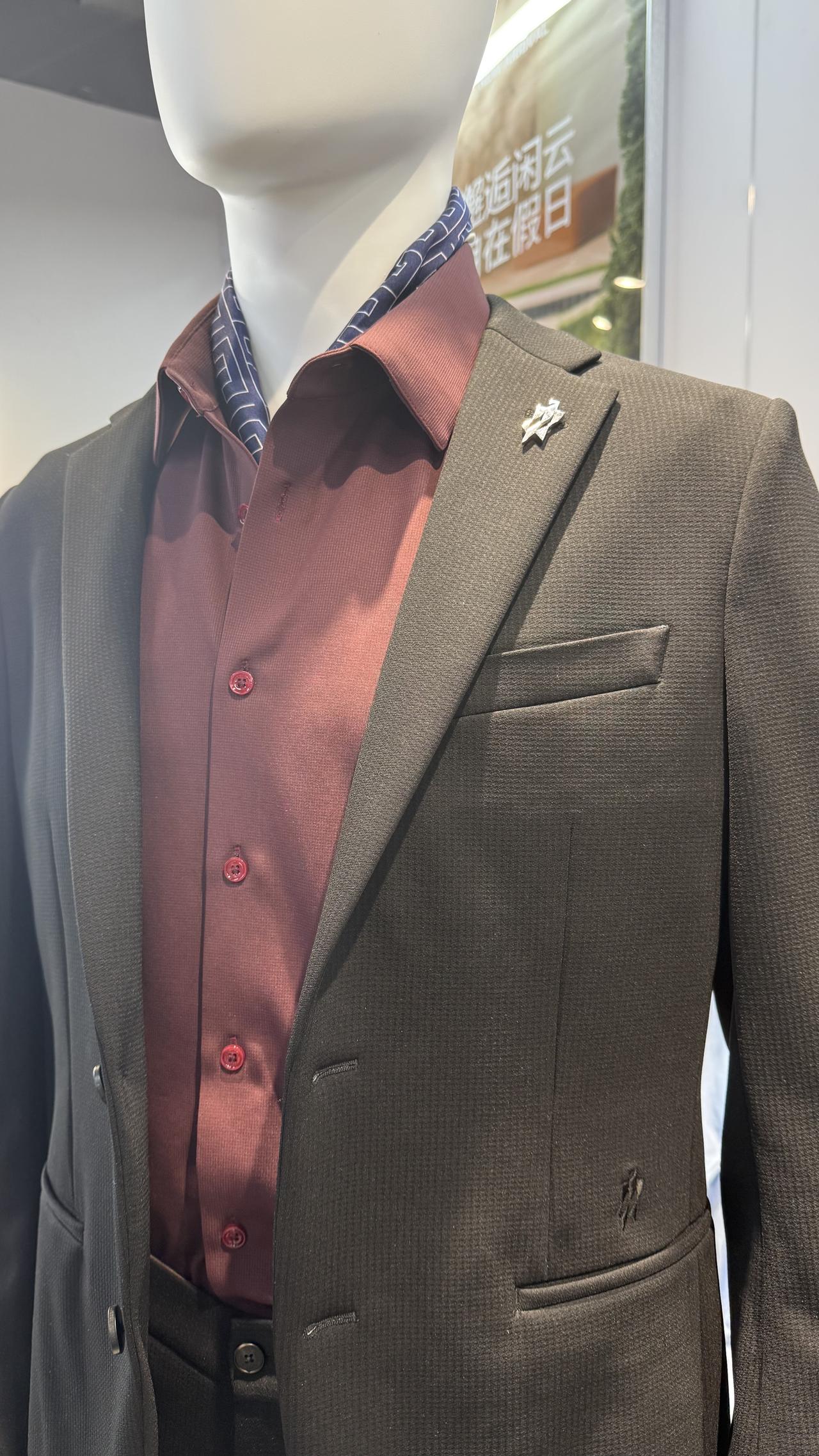 商务男士消费观正在悄悄升级，以前买阿玛尼、杰尼亚，现在都买国内这几个牌子，秋冬装