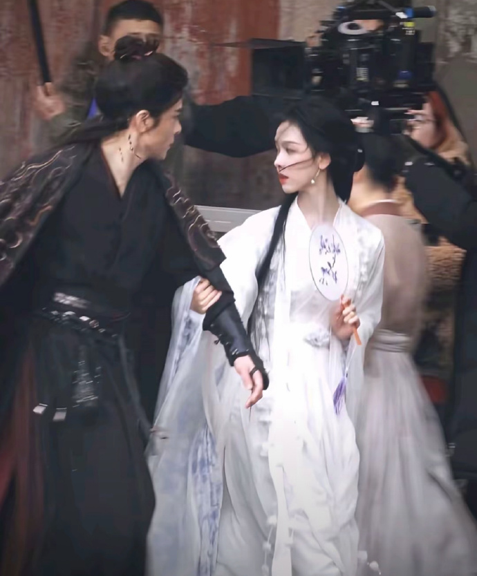 曾舜晞陈都灵是来客串的吧曾舜晞陈都灵最新一集戏份谁懂啊家人们！追 月鳞绮纪 追了