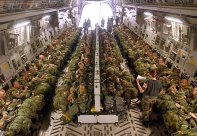 美国陆军突然取消第82空降师原计划在路易斯安那州波尔克堡的重大演习，令其留守北卡