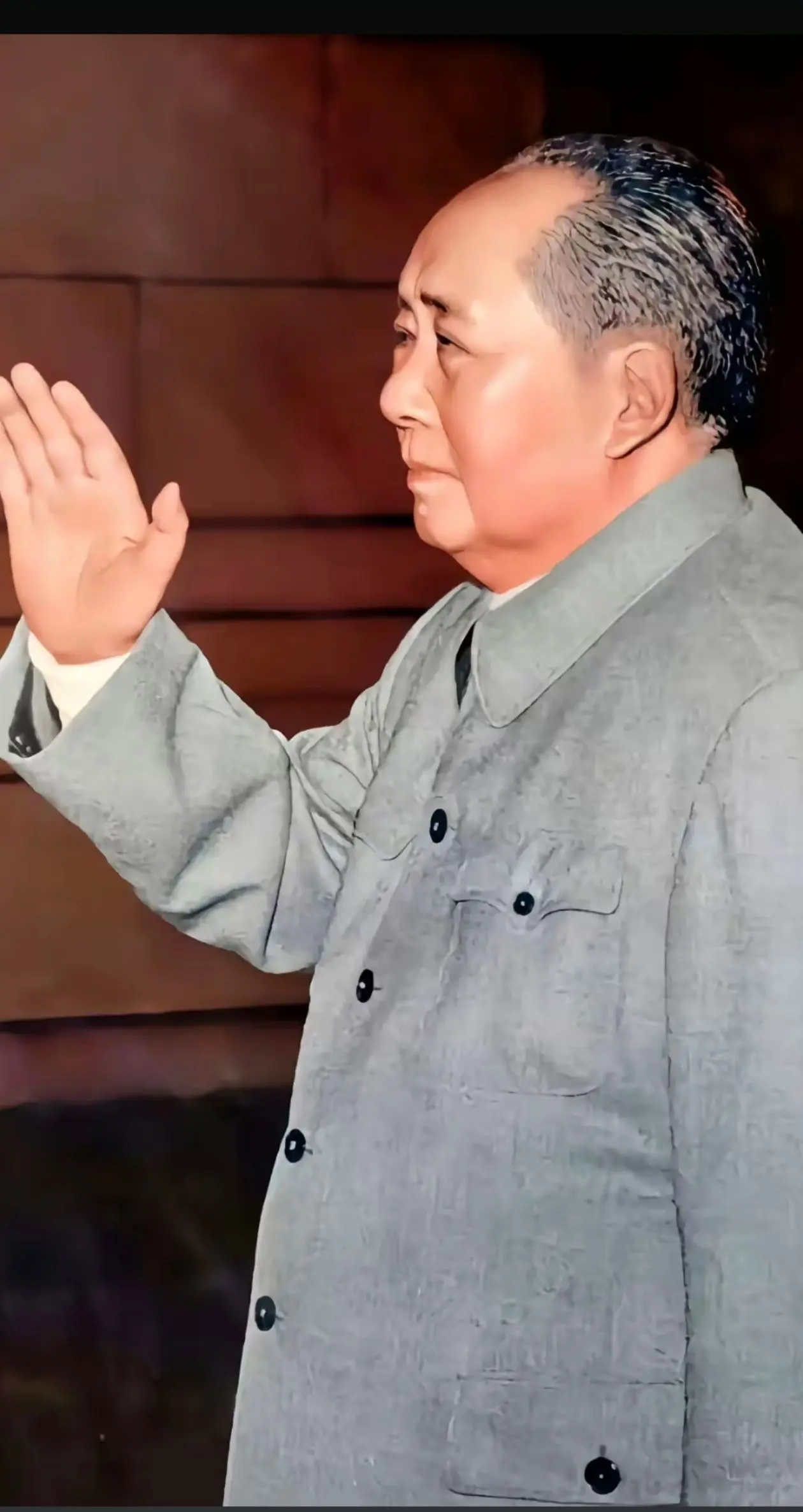 敬爱的毛主席，人民永远怀念您