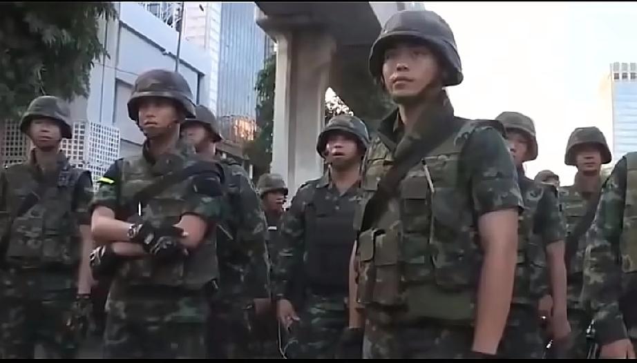 最新消息！
12月13日消息！
泰柬边境仍然剑拔弩张，泰国已有5名军人阵亡，而柬