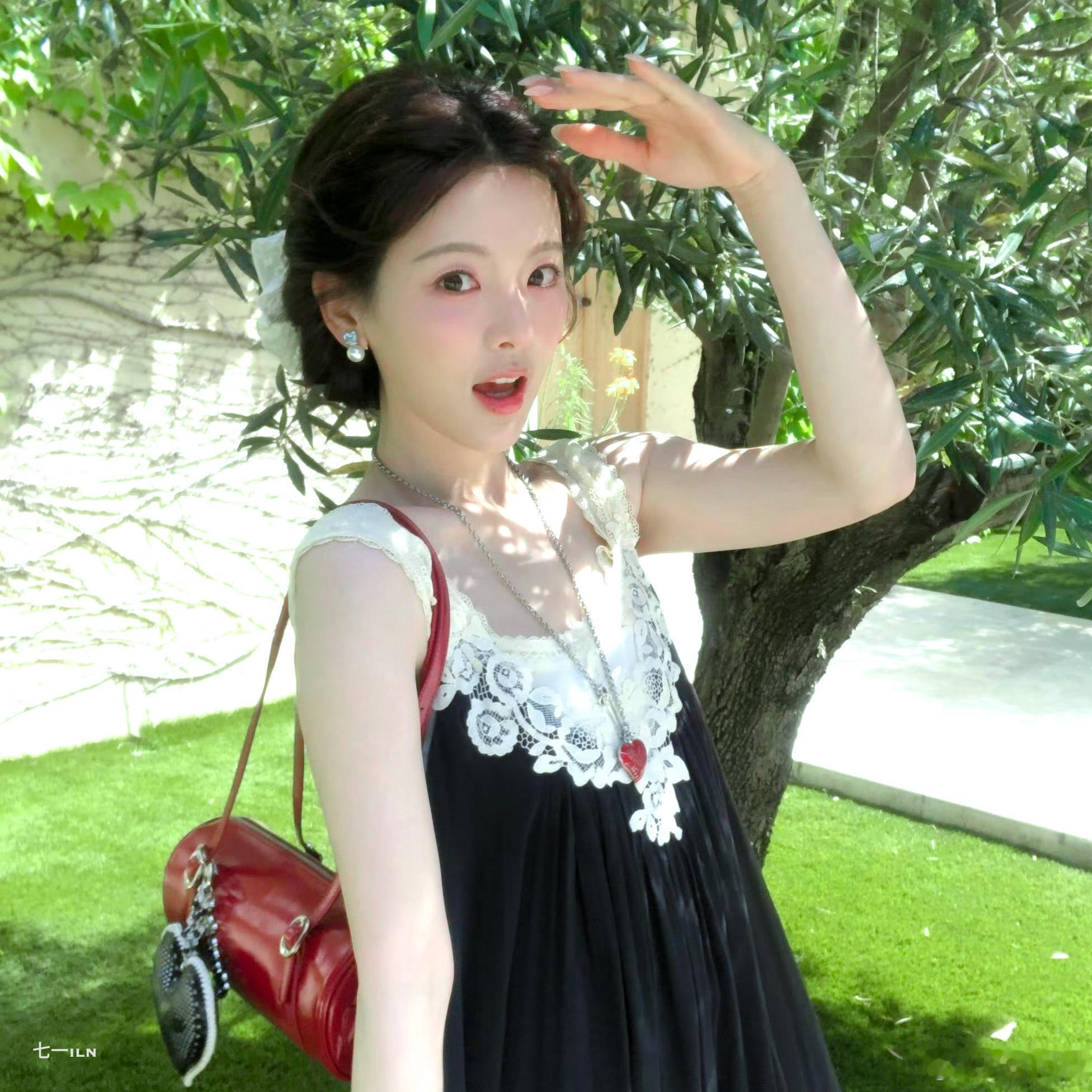 哥哥们我除了韩娱喜欢鲸4外 内娱还喜欢余承恩和杨超越如果有雷的请双我 我也见不得