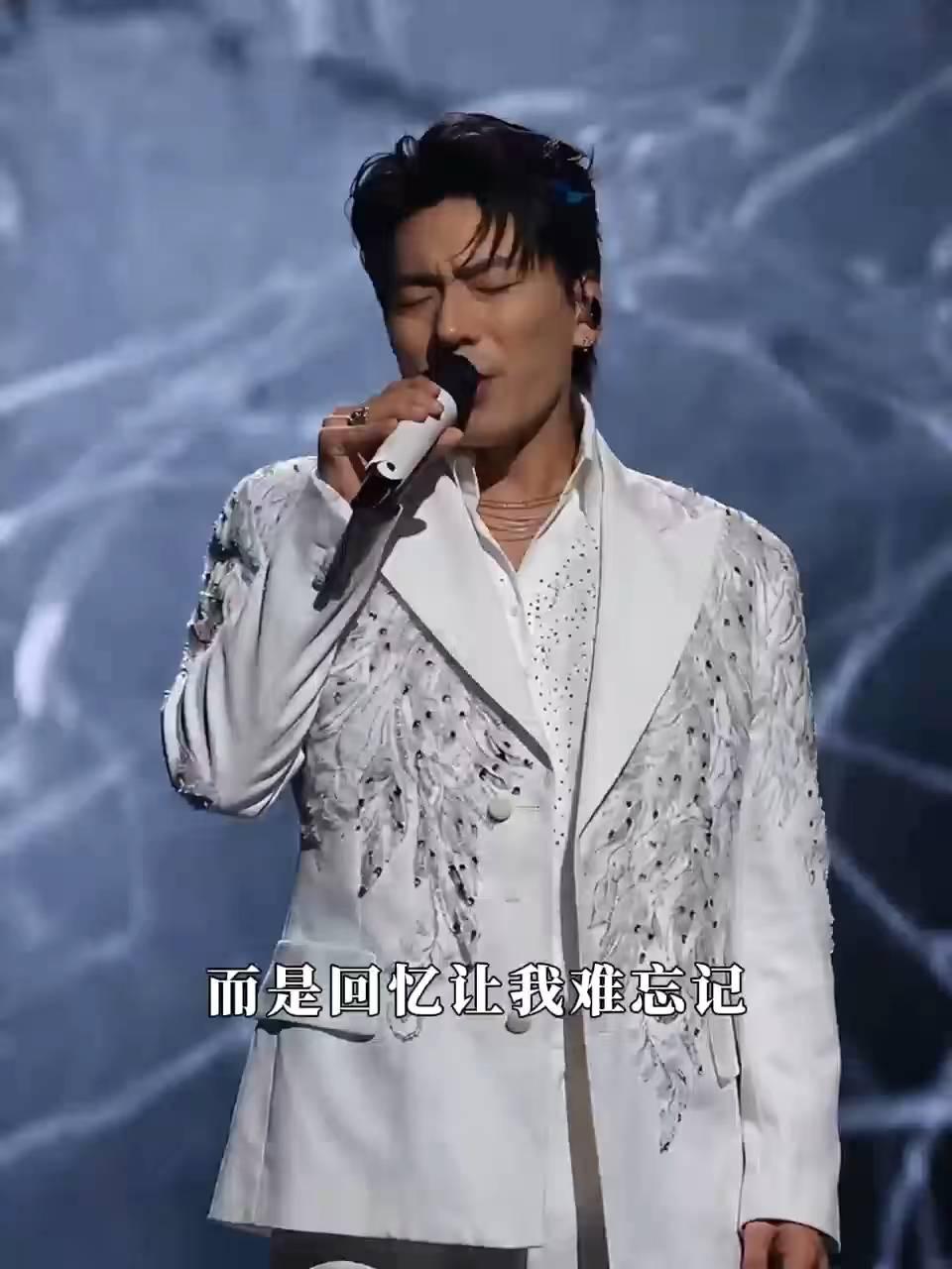 而是回忆让我难忘记，若今生和你已无缘，盼来生能早点相见。