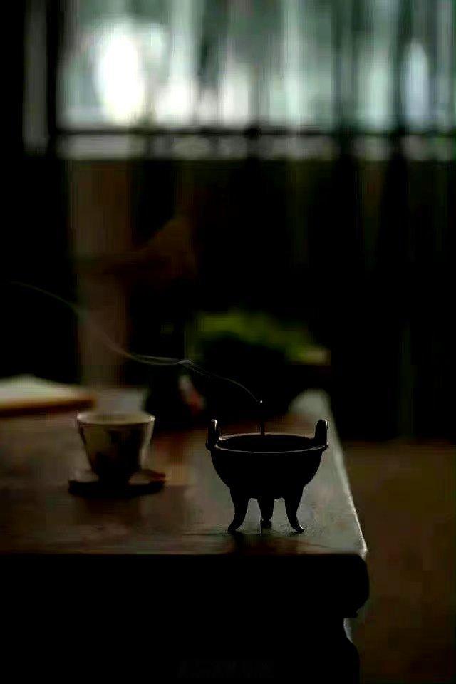 “人最大的运气不是捡到钱，而是碰到一个人，带你提高思维，打破认知，拓展眼界…带你