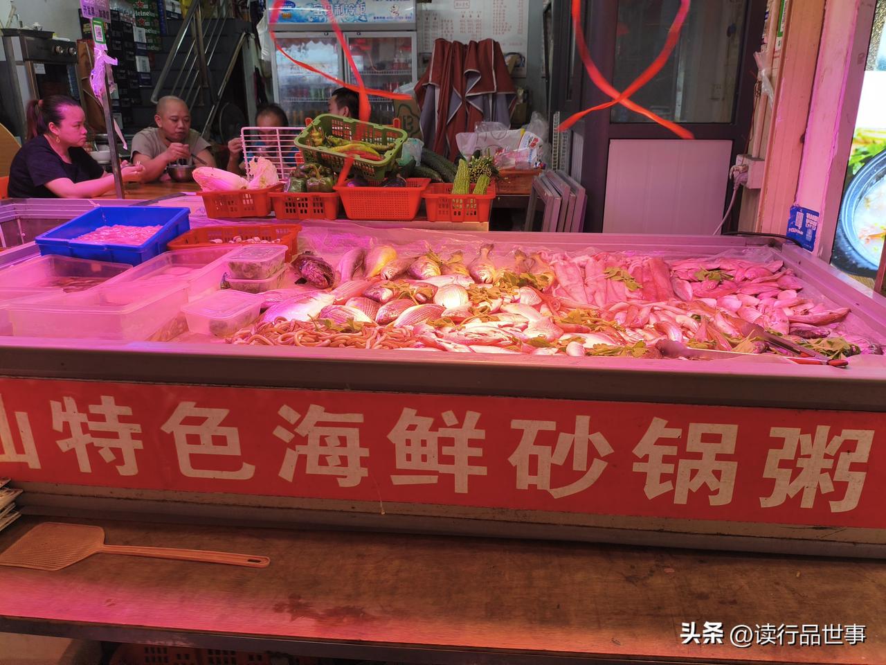 汕头美食街值得喜欢海鲜的老饕打卡[大笑]