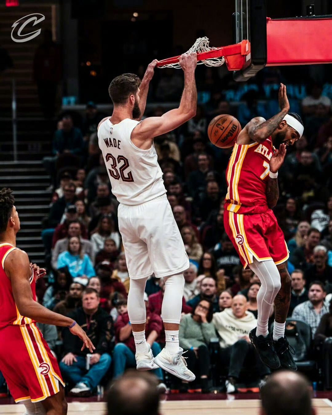 老鹰vs骑士骑士nba 别怕，别躲，扣的就是你！！！ ​​​