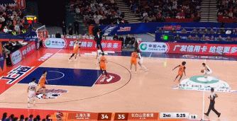 尽力局！姜伟泽攻传一肩挑 7中5&9罚全中拿到22分4板5助张镇麟赛季首秀上海男