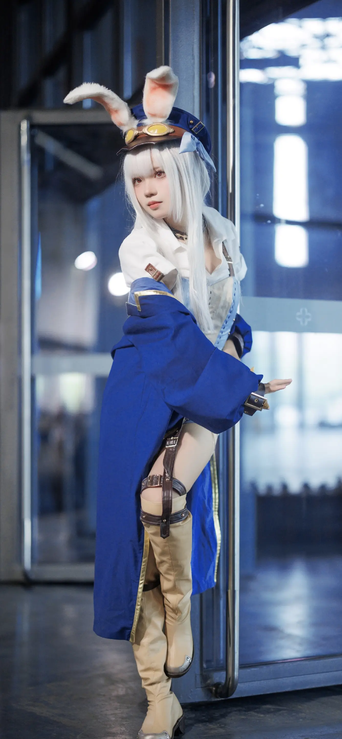 一种很新的cosplay 漫展养眼造型大赏 这腿又长又白又细 漫展现场...