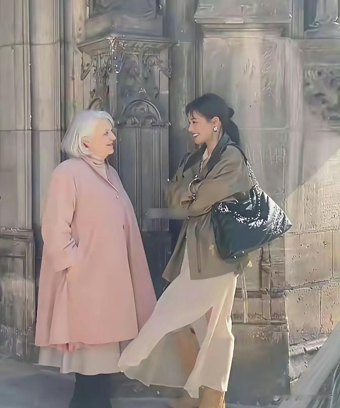 马思纯怎么做到抑郁症好了，不是说抑郁很难治愈吗？看着马思纯拍戏，录综艺，真的要比