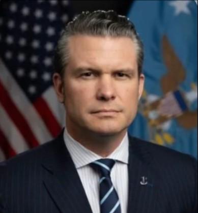 美军圣诞夜对尼日利亚“恐怖组织”发动打击
外媒消息，美国战争部长皮特·赫格塞思宣