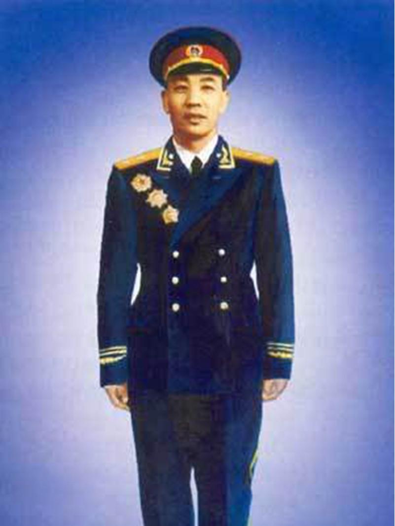 75年得知王恩茂境况，主席大怒：怎能当地委副书记？指示分配军队
 
1975年，