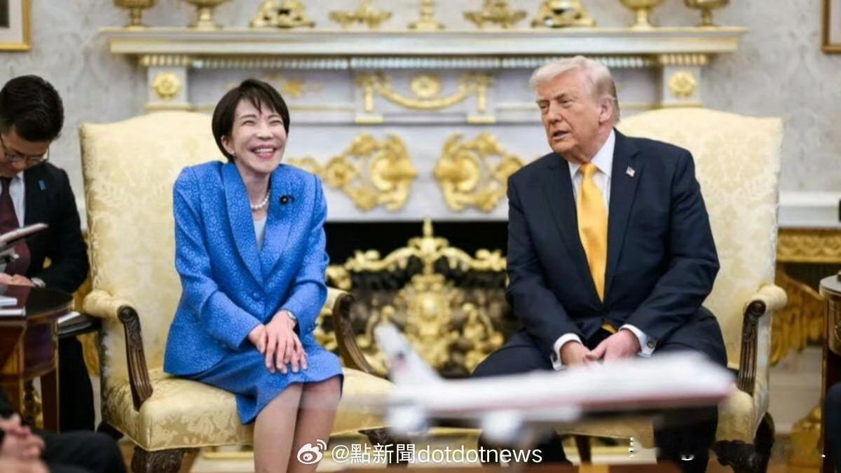 这家伙，拍了一个大马屁？
就在刚刚，高市早苗就白宫晚宴枪击事件表态了！

日本首