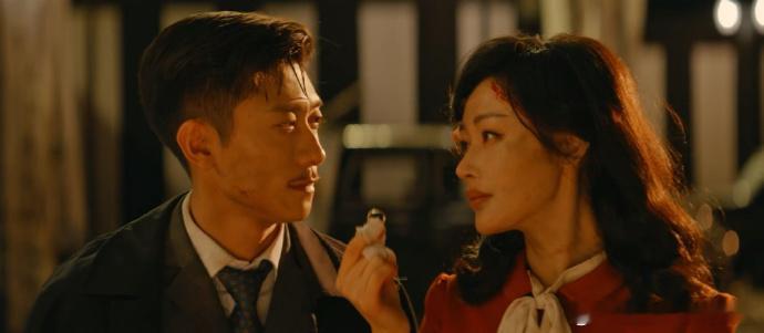 张一山张天爱新剧戏假情真谁被《守护者们》丁一冼碧云的真情告白戳到了？危机过后在废