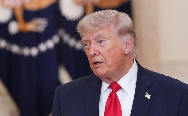 特朗普这次玩大了，美国电网进入紧急状态，中国的变压器一个都不许买，美方这是要把自