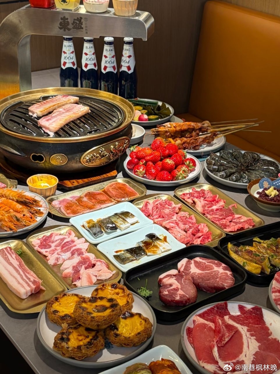 已经对所有自助烤肉祛魅了以前总觉得自助烤肉性价比超高，能无限吃肉，每次聚餐首选。