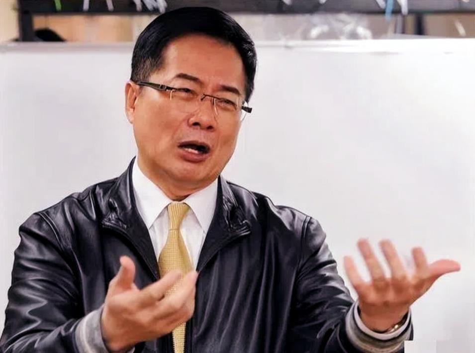 蔡正元认为大陆不敢武力统一，理由是一旦武统开启，美西方一定会扣押中国在海外的数十