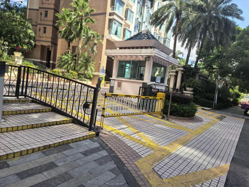 顶不住了，东海花园4套法拍，学校极好/位置好/6折起，深圳外国语+深高南~

东