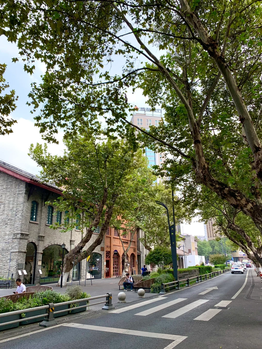 本以为春熙路已很好逛了.....直到去了.....