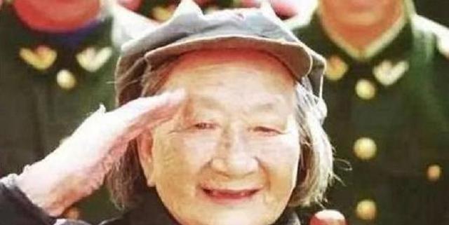 1982年夏天，年近古稀的王泉媛在康克清大姐的帮助下来到北京解决党籍问题。突然间