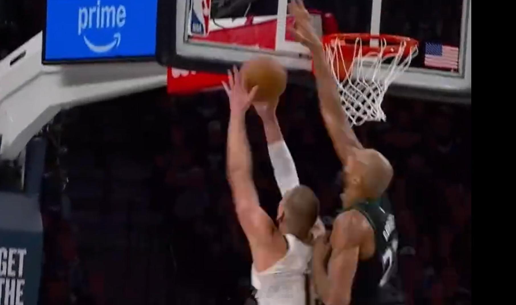 爱德华兹继续当“僚机”，今天的戈贝尔硬邦邦，完全限制住了约基奇，森林狼2比1领先