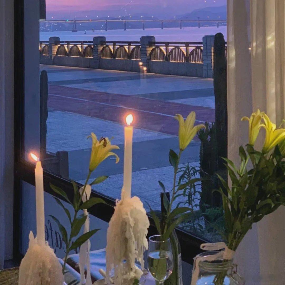 连熬夜都是一个人的人呐，早点睡吧，你没有说晚安的人，也没人舍不得你熬夜。#情感语