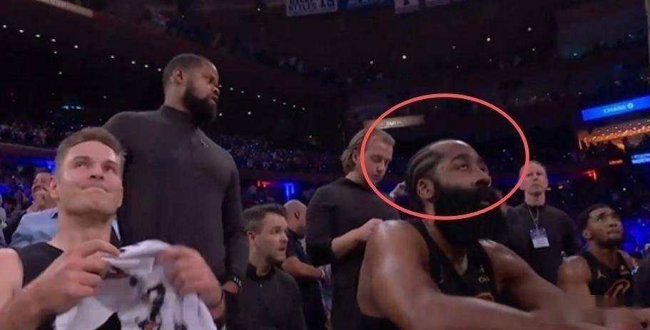这真不是在羞辱哈登，这是指着鼻子点名羞辱哈登！——NBA东决场球第一场球，尼克斯