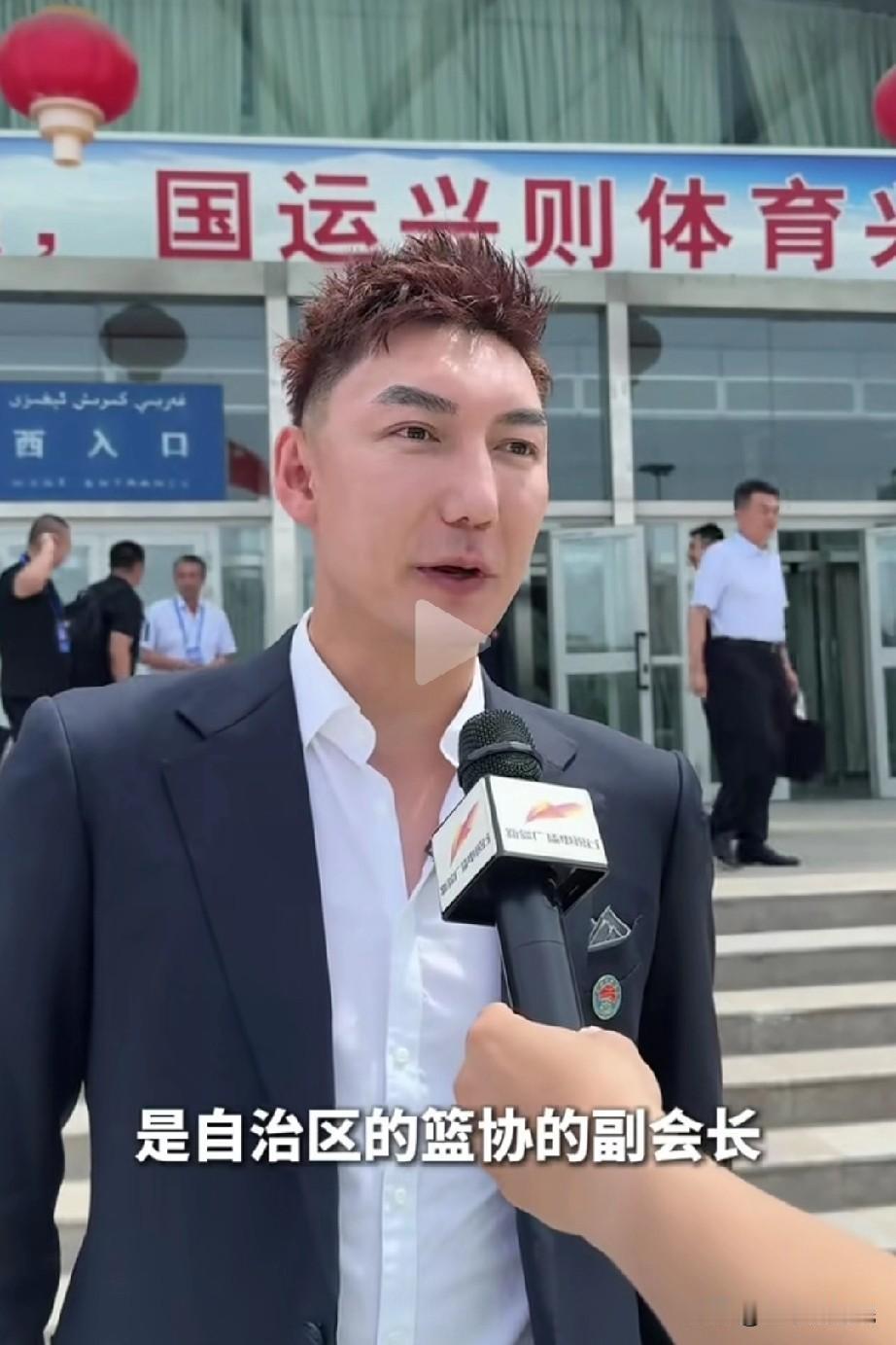 新疆篮协副会长，可兰白克确实有这个范！

大家还记得新疆男篮的可兰白克吗？现在已