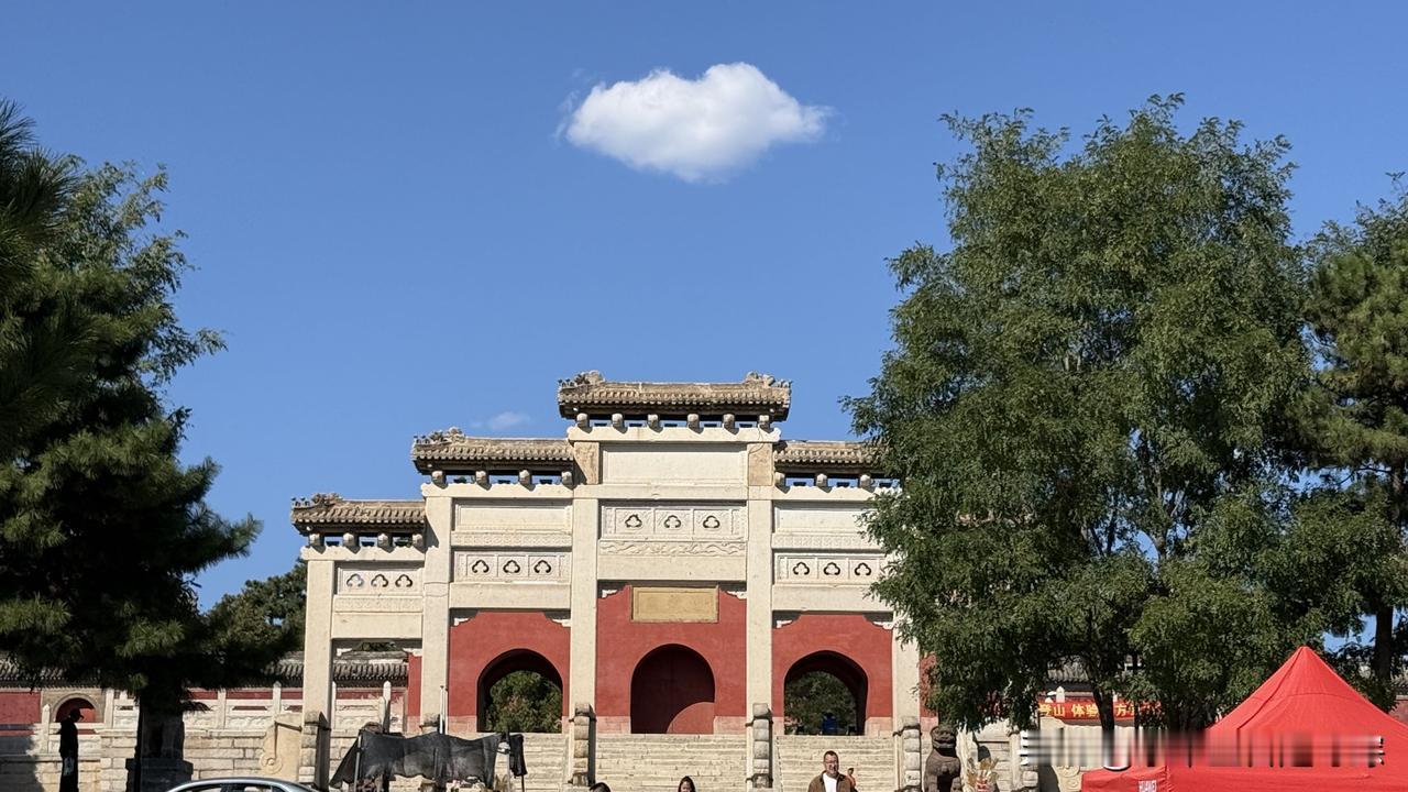 北镇庙｜很多人只知五岳，不知五镇之首的皇家山神庙
国内香火与流量大多给了五岳，医