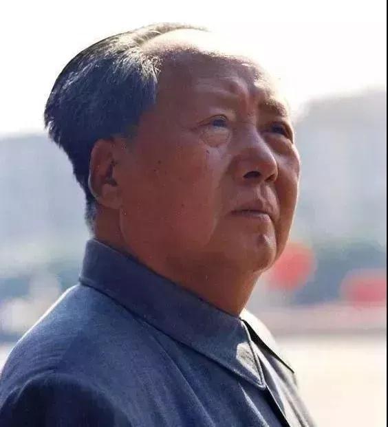 毛主席用一生证明了一件事：把道理讲到最透的时候，妇孺皆可听，老妪皆能解。真理没有