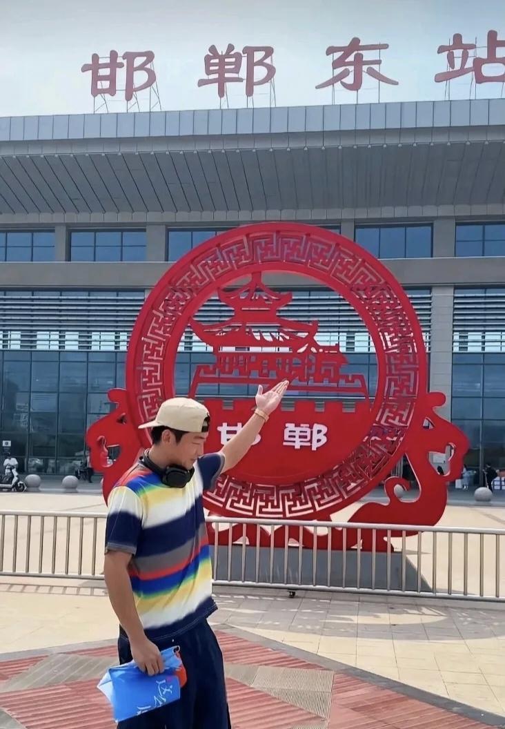 最近最大的文旅喜讯，绝对是《奔跑吧》官宣来邯郸录制！
 很多人特别意外：跑男以往