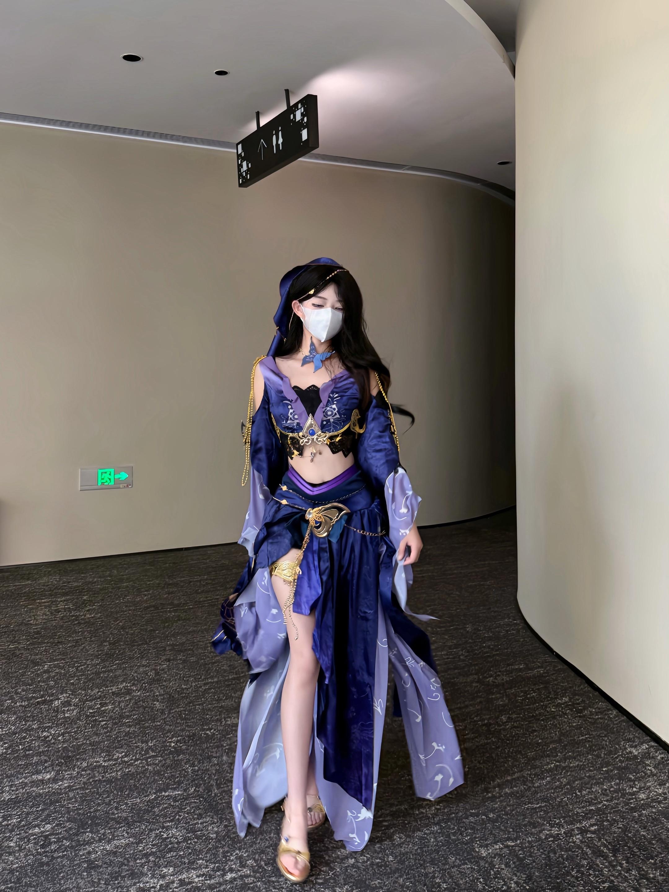 中了我的蛊 就是我的人了。来个图片纯享版）