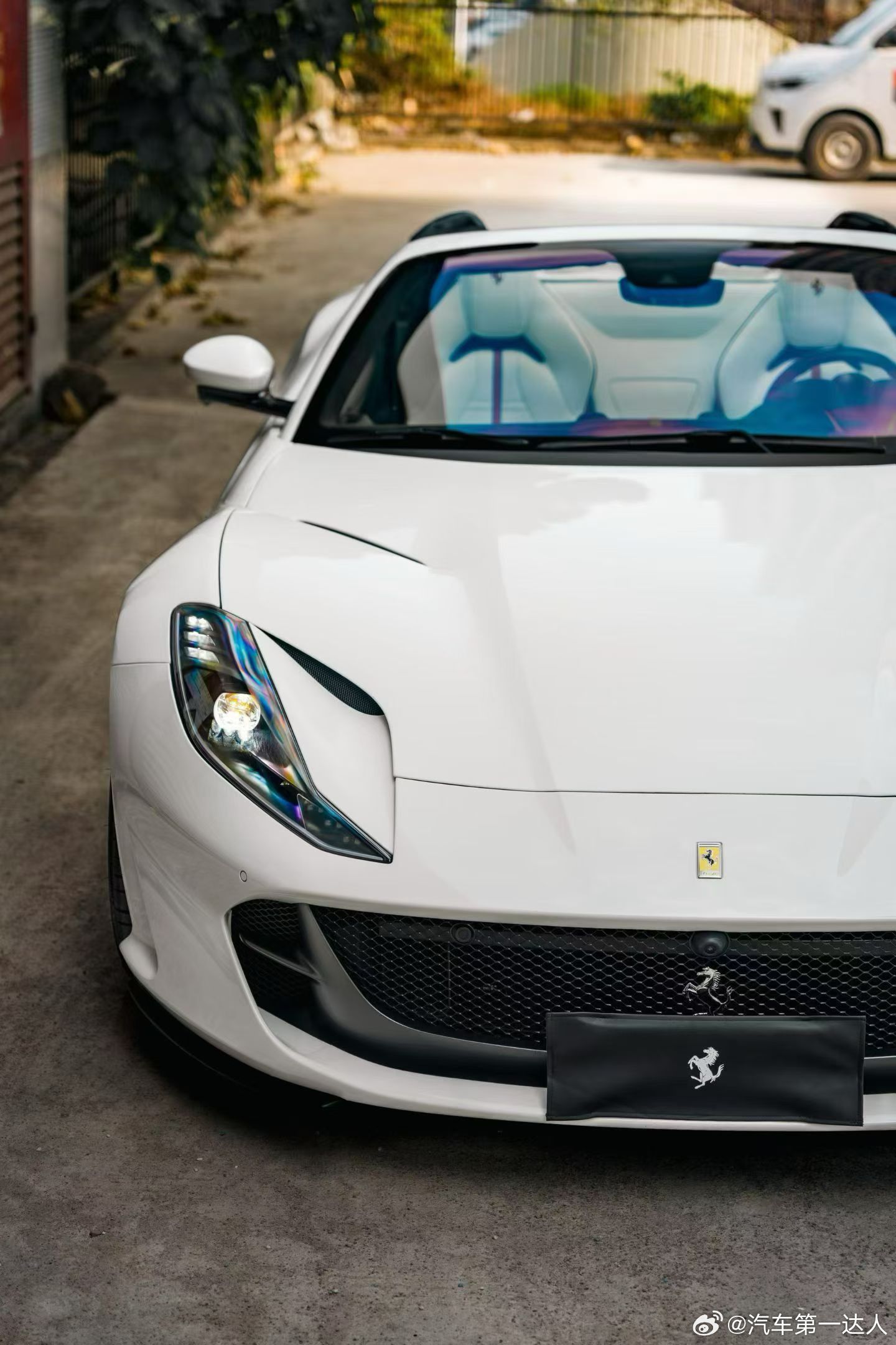 法拉利812GTS 白/白 稀缺配色 
