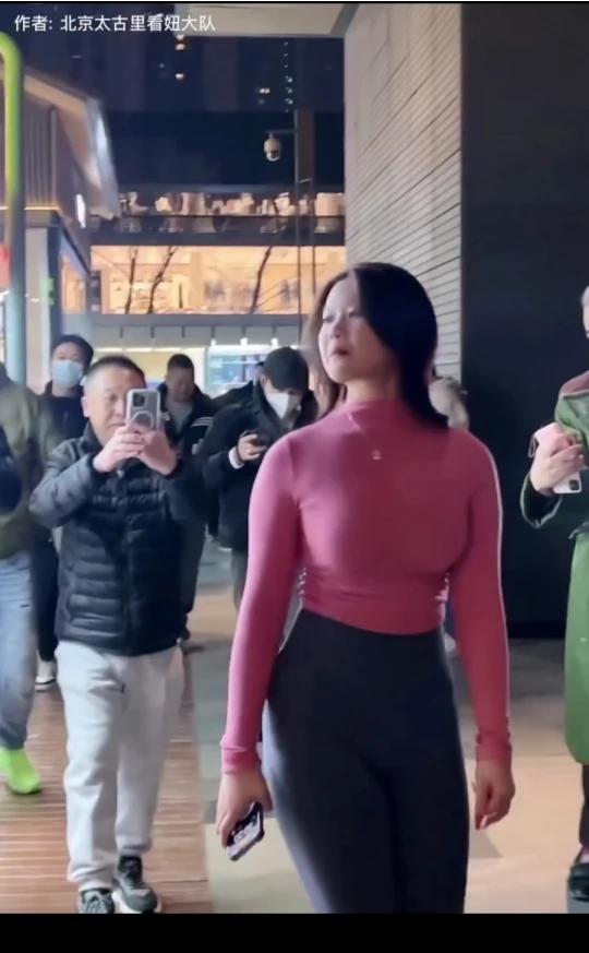 作者：北京太古里看妞大队。
作者：北京太古里看妞大队。