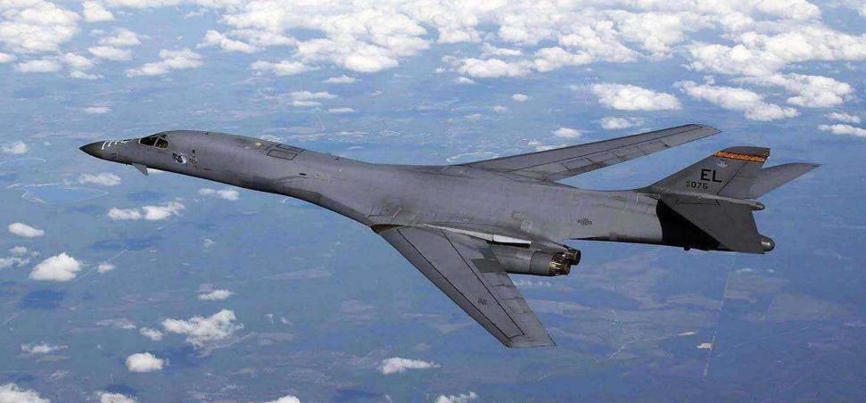 美国这回直接加码动真格，派出 B-1 远程轰炸机，空袭伊朗国土内伊斯兰革命卫队相