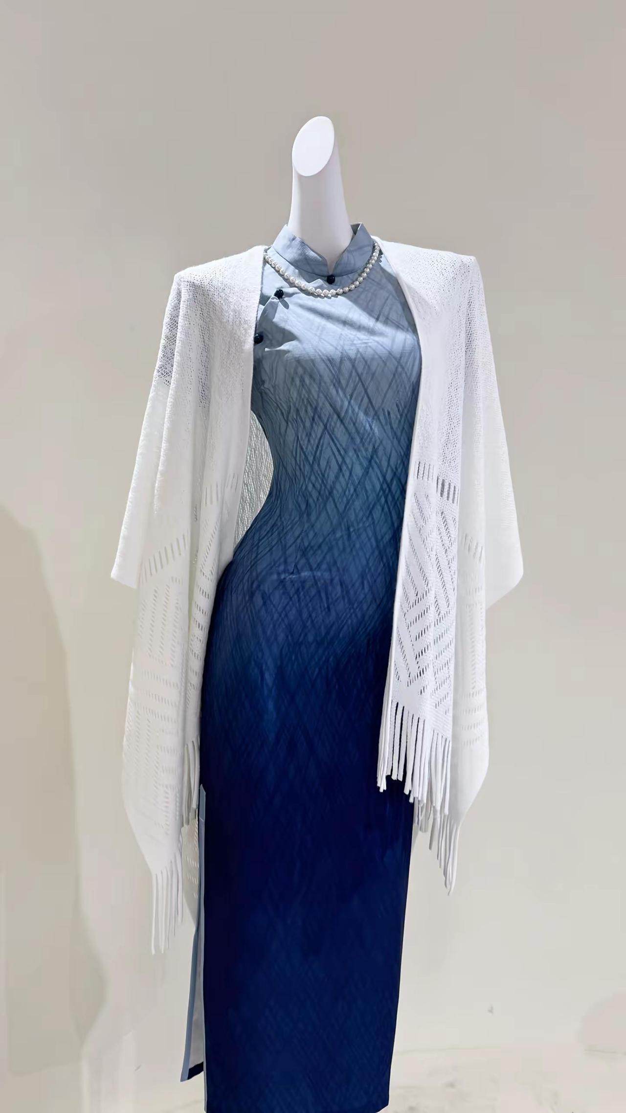 复古系列 | 蓝霜旗袍。我无心与你一决高下旗袍东方美学 清冷感