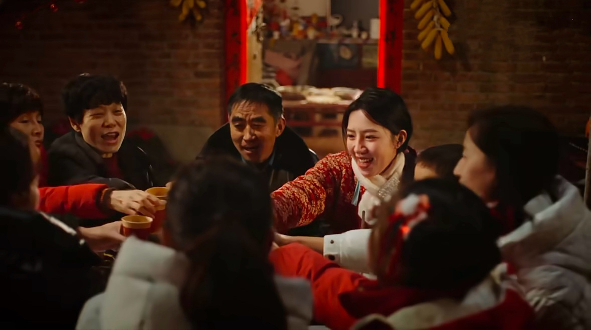 来抖音商城买每代人都爱的年货 又快过年啦，突然发现买年货没有以前那么焦虑了。以前