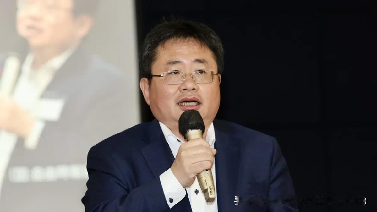矢板明夫对台湾社会与历史的看法存在明显认知误区，其观点站在日本殖民视角看待台湾历