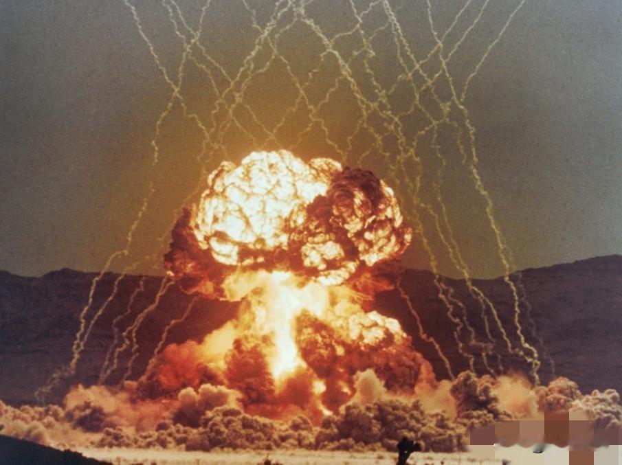 特朗普突然宣布立即重启中断33年的“核试验”，仅仅是对俄罗斯的不满吗？俄罗斯接连
