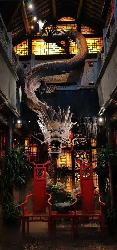 龙餐馆灯塔预测票房35亿 龙餐馆灯塔预测票房35亿
《欢迎来龙餐馆》一上映就成了