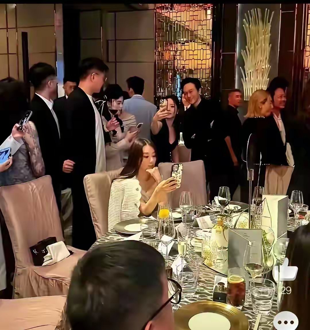 融不进去的圈子不要硬融，看看方媛就知道了 