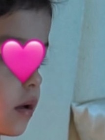 贝拉这长睫毛真随她爹了