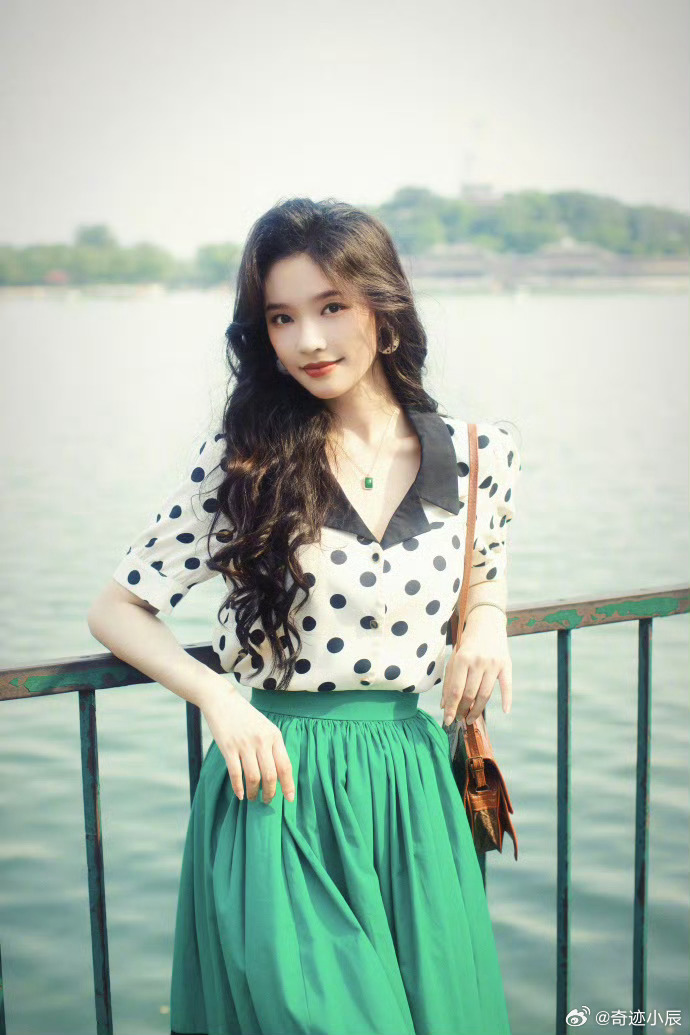 林允新剧有事冲在闺蜜最前面谁不想拥有林允同款闺蜜 林允《冬去春来》演的沈冉冉，把