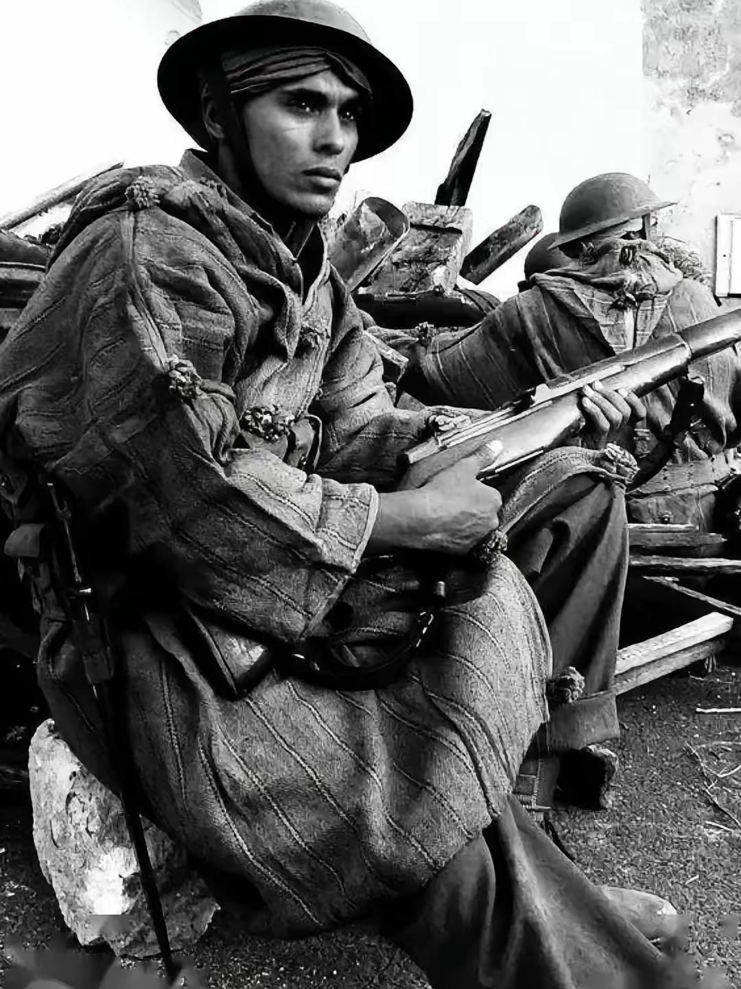 第二次世界大战期间，有两个兄弟在在法军一个连队里服役，在一次激烈战斗中，其中一个