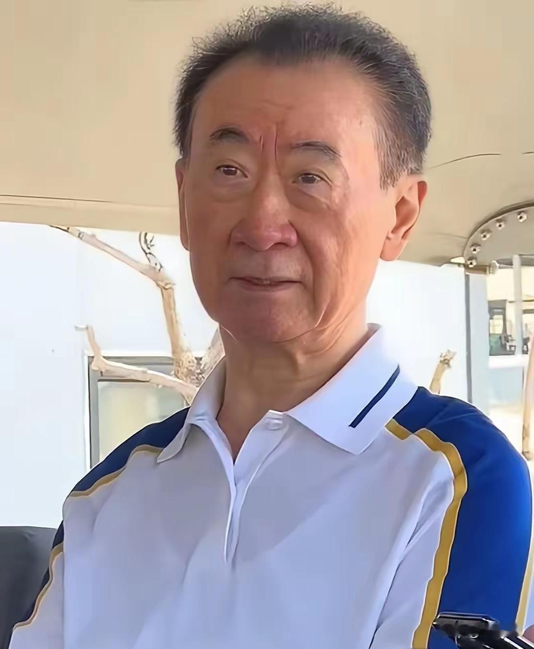 我小姨之前在万达上过班
只有离职了才敢说的大实话
她说，别看王健林现在被限高了，