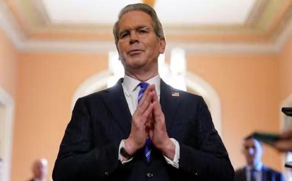 欠中国的钱，委内瑞拉不还了？美财长：中国已无法再获得委石油。贝森特没有想到，自己