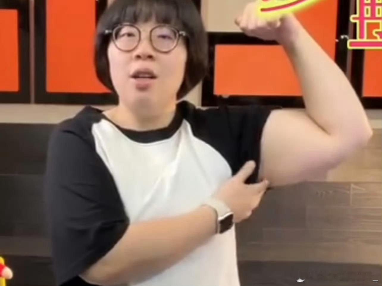 #颜如晶半年瘦了50斤#管住嘴迈开腿，我真的是眼见着她一点一点瘦下来的[哈哈][