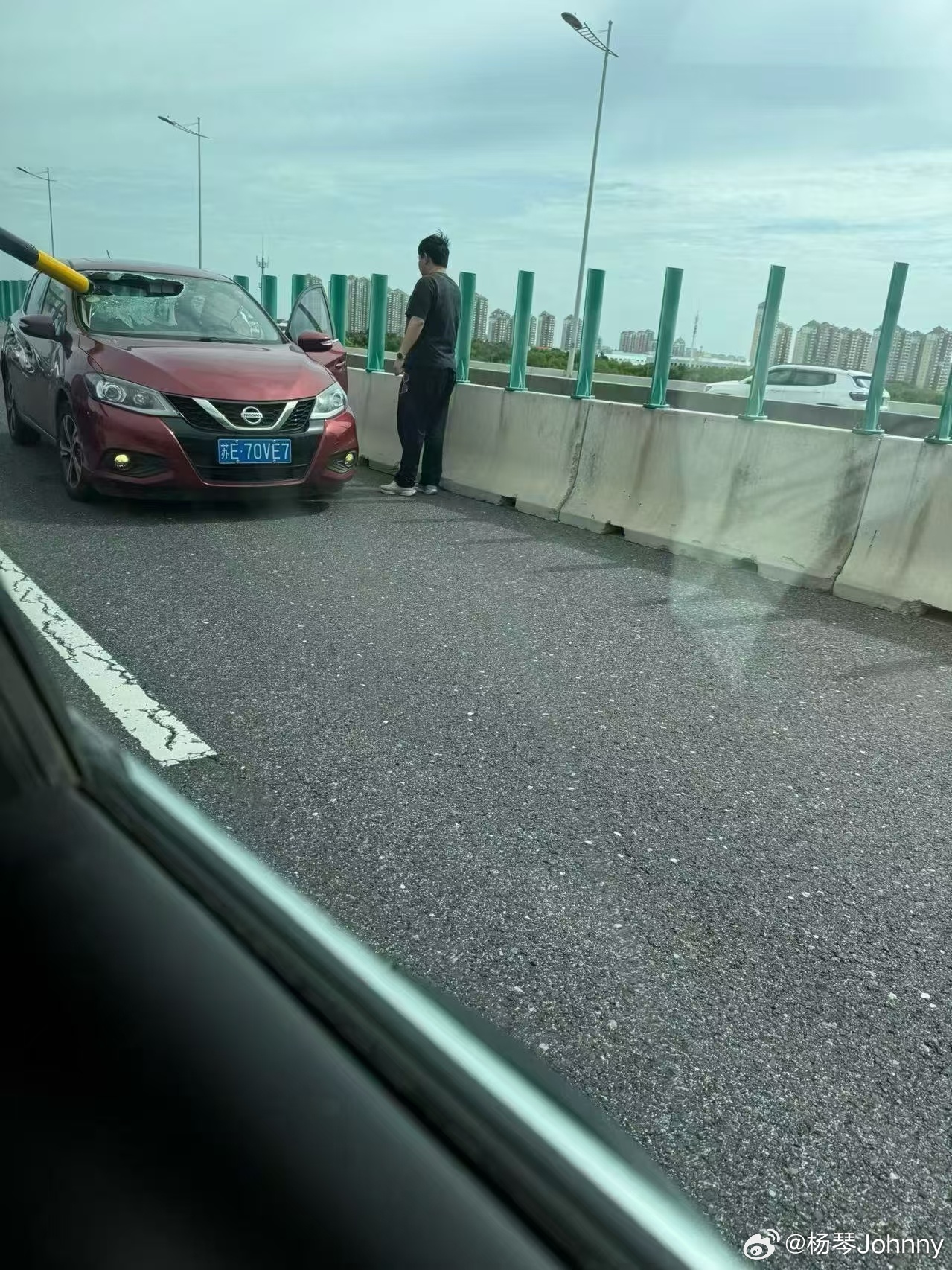 这大哥可以命大，得去烧香拜拜 深圳