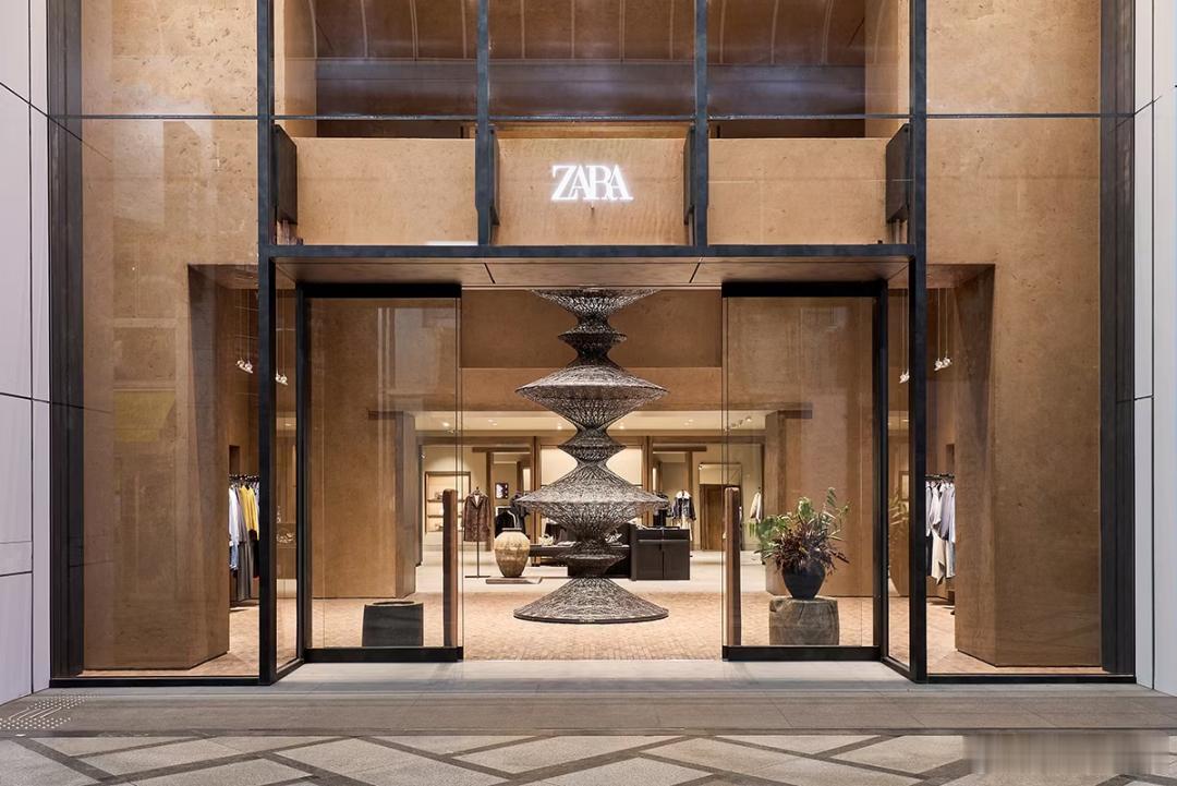 【Zara女装总监离职】日前，西班牙时尚集团Inditex发布公告，效力集团40