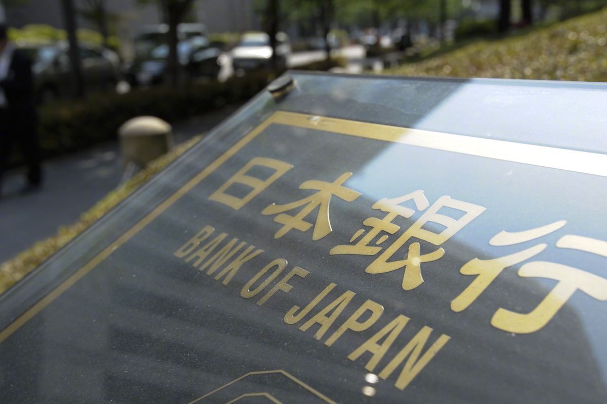 【外媒：#日本频繁干预汇市后果难料#】据路透社5月7日报道，日本最高外汇事务官员